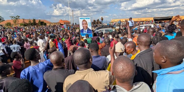 Kapchorwa: FDC’s Nandala Mafabi Vows to Implement Equal & better Pay for All Teachers